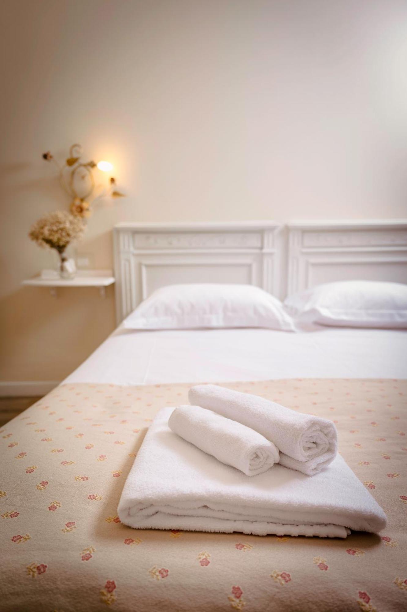 Casale In Collina Guest House Capriva del Friuli Exterior photo